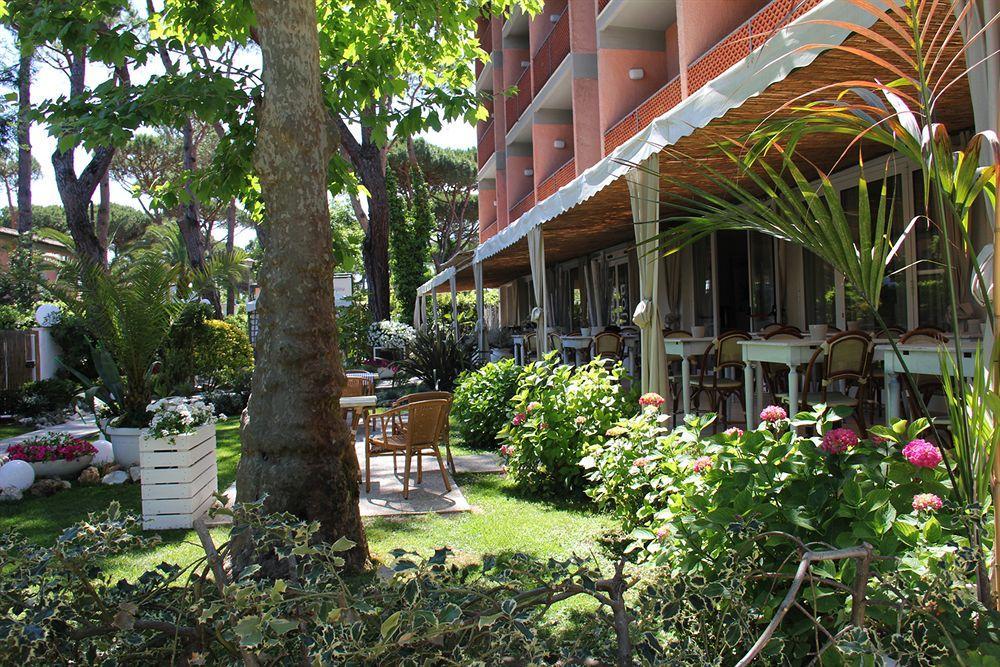 Hotel Bijou Forte dei Marmi Exterior foto