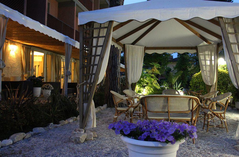 Hotel Bijou Forte dei Marmi Exterior foto